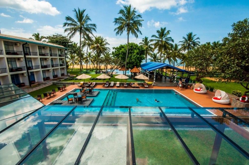 Camelot Beach Hotel Negombo Exterior foto